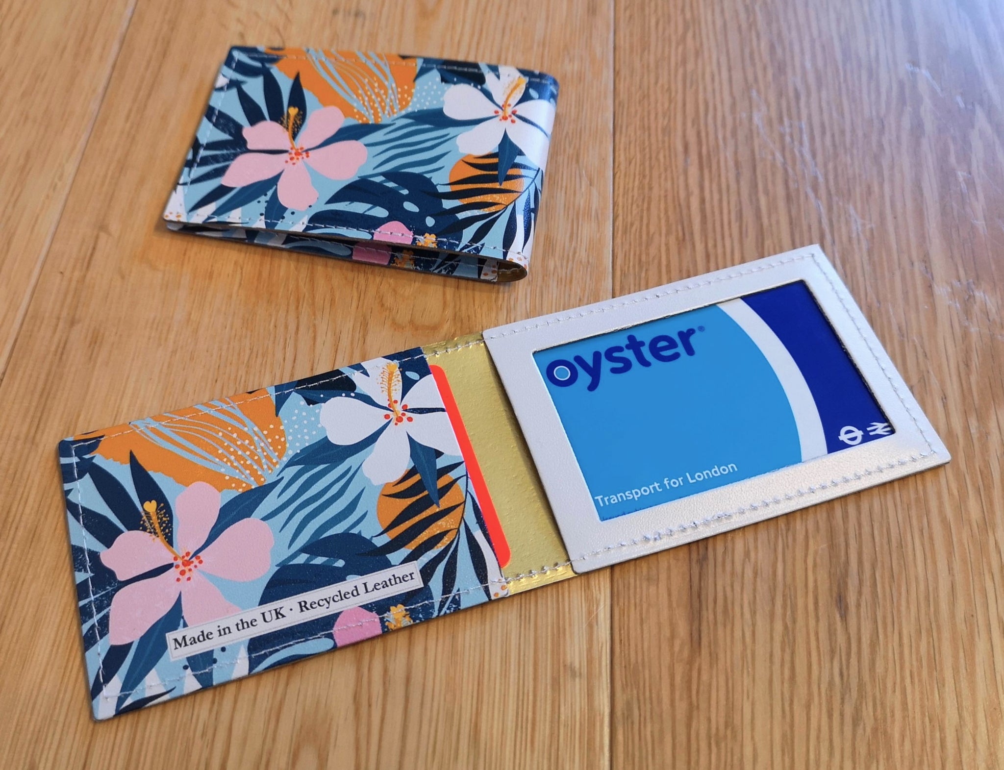 oyster card sleeve The Folded Leather Holder Carry it alone or in your bag Oyster Card Holder, Retro Camera